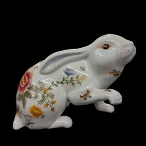 Wong Lee International Chinese Ceramic Floral Bunny
